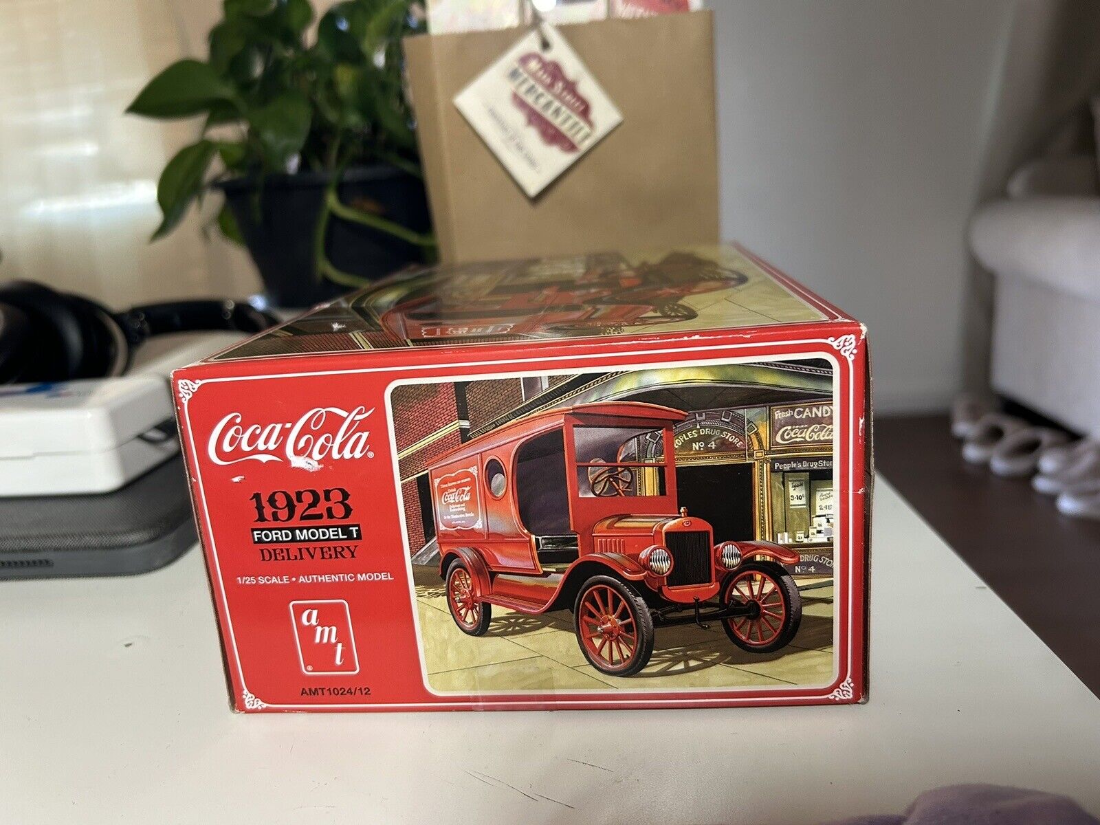 COCA COLA AMT 1024 1923 MODEL T FORD DELIVERY TRUCK KIT