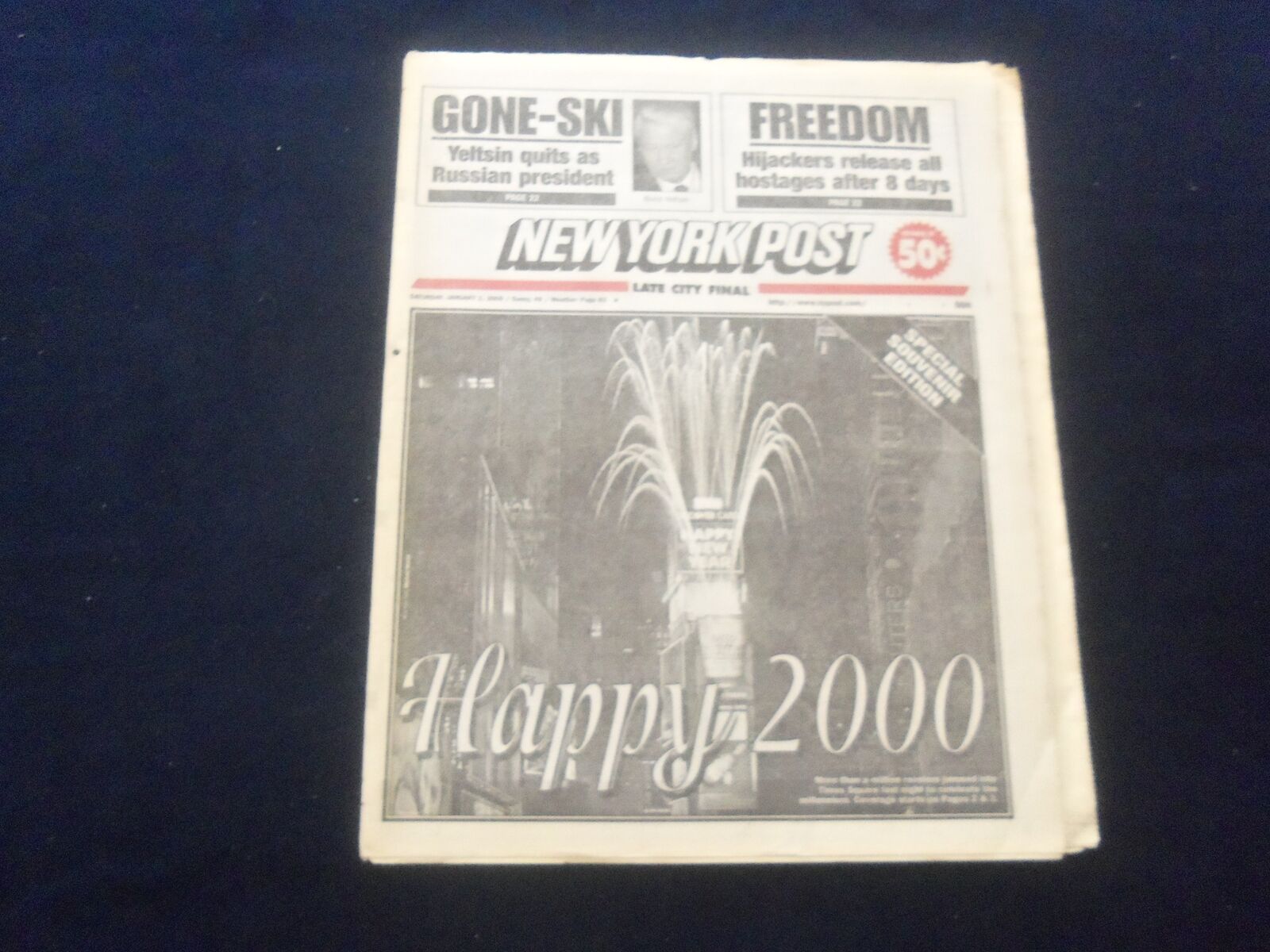2000 JANUARY 1 NEW YORK POST NEWSPAPER - HAPPY YEAR 2000 - NP 6082