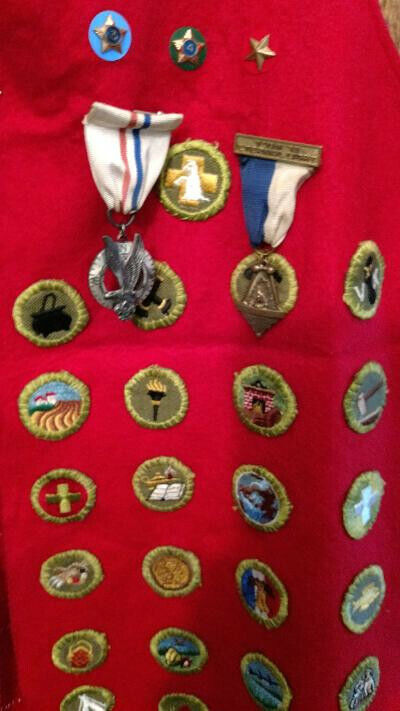 BSA,Red Felt Vest,1950's St Louis Council,w/35 patches,25 mb,Exp Silver Award II