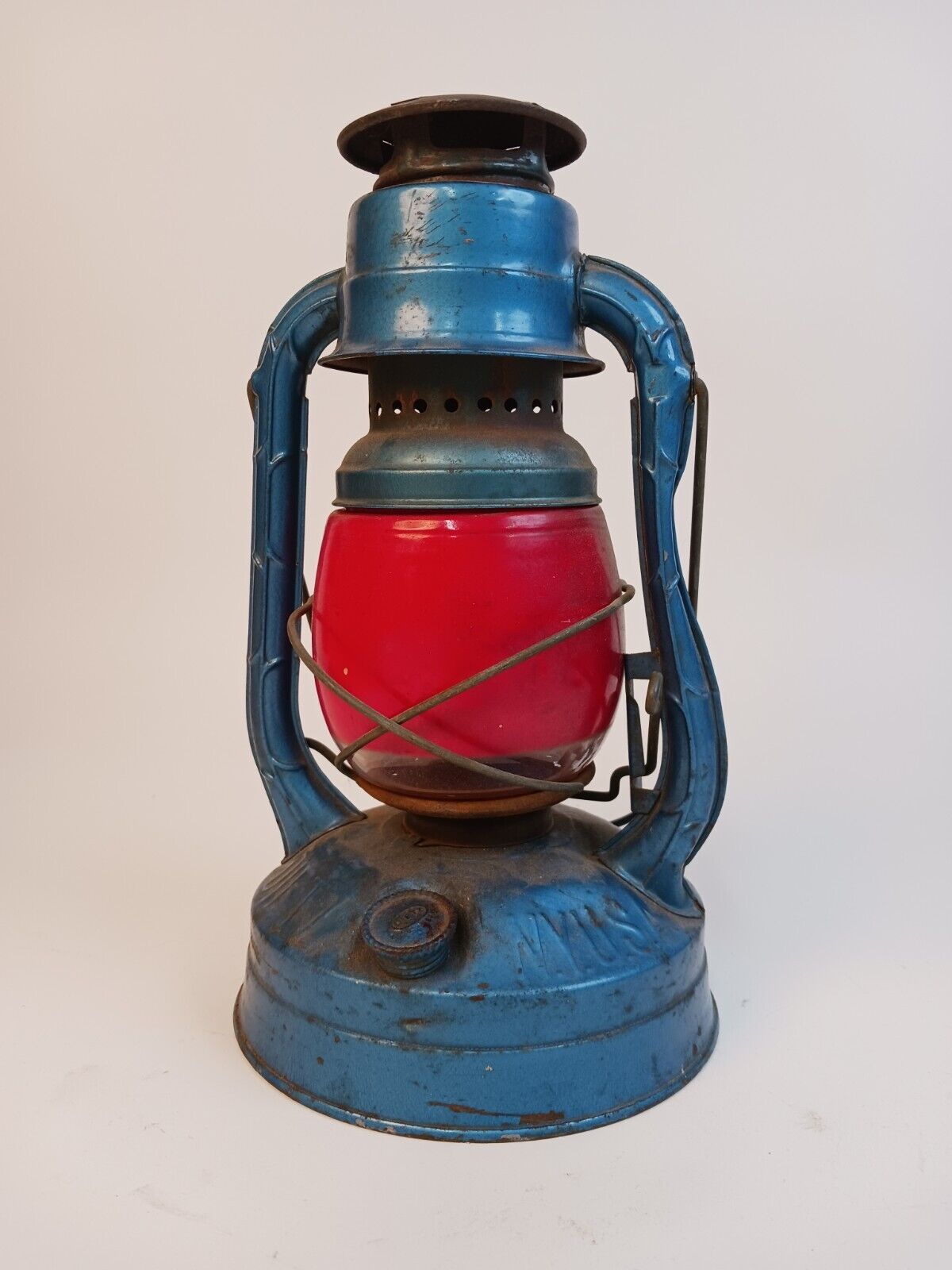 Vintage Dietz LITTLE WIZARD Blue Hanging Railroad Lantern With Red Globe NY USA