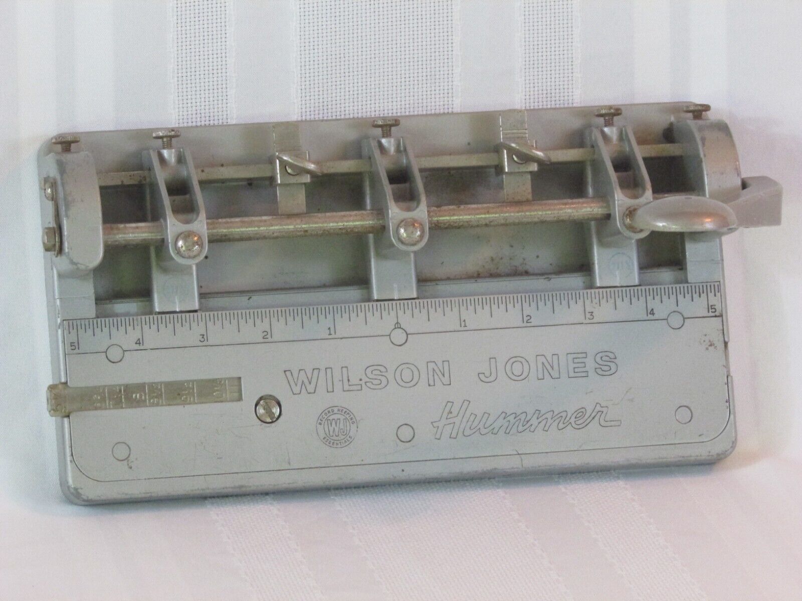 Vintage Wilson Jones Hummer Three Hole Paper Punch