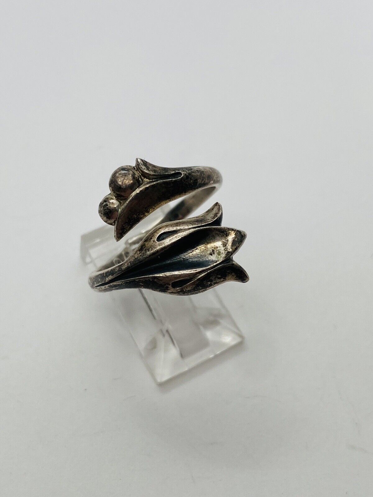 4.1g SIZE 7.5 AVON STERLING SILVER TULIP ANTIQUE BYPASS ADJUSTMENT RING STAMPED