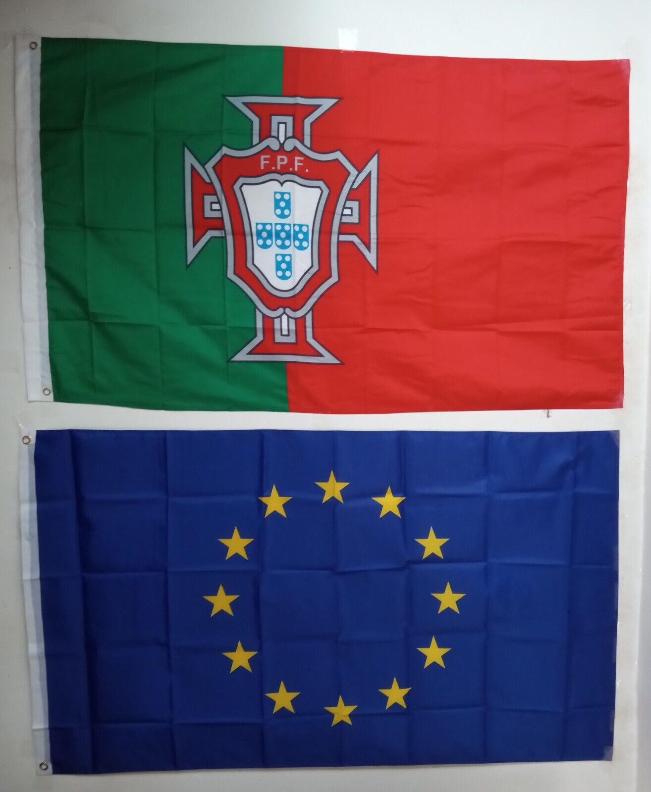 1 PORTUGAL FEDERATION FLAG (3x5 FT) + 1 EUROPEAN COMMUNITY FLAG (3X5 FT) $35