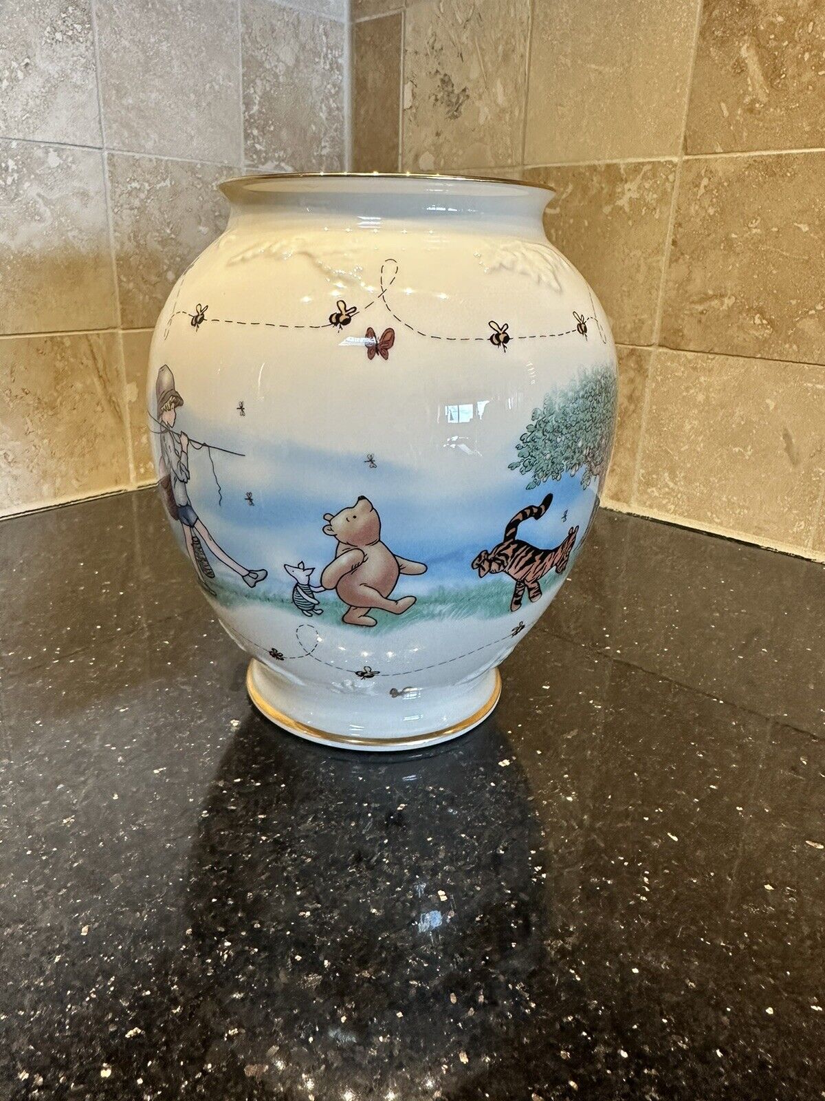 Vintage 1999 Lenox Honey Pot vase With Winnie the Pooh Characters, Disney