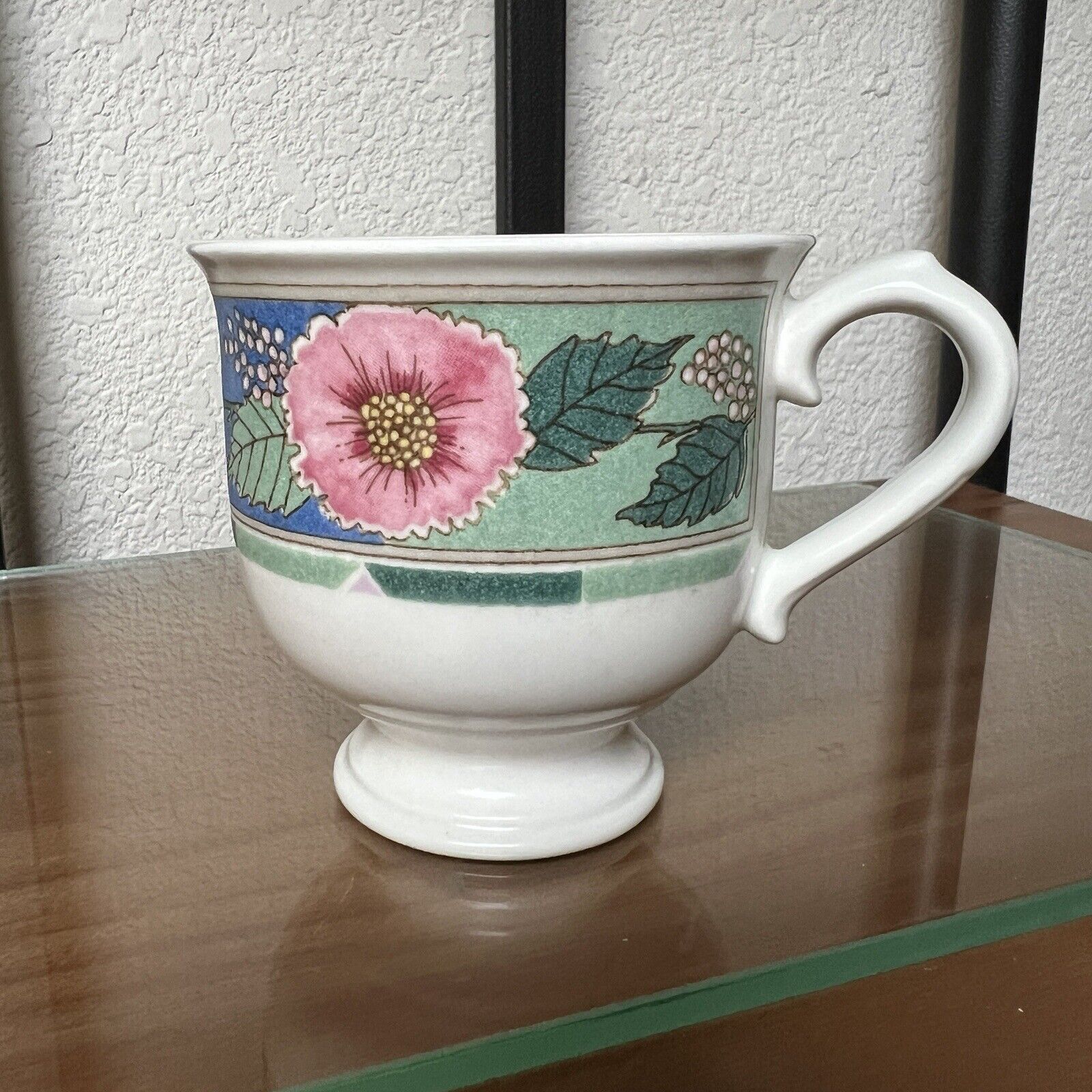 Mikasa “Chateau” Vintage Footed Cup Coffee Mug Japan Floral 1980s Replacement