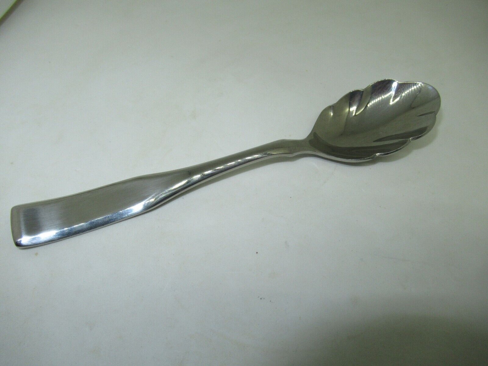 1-Reed & Barton Select Stainless TUCKAHOE Sugar Spoon