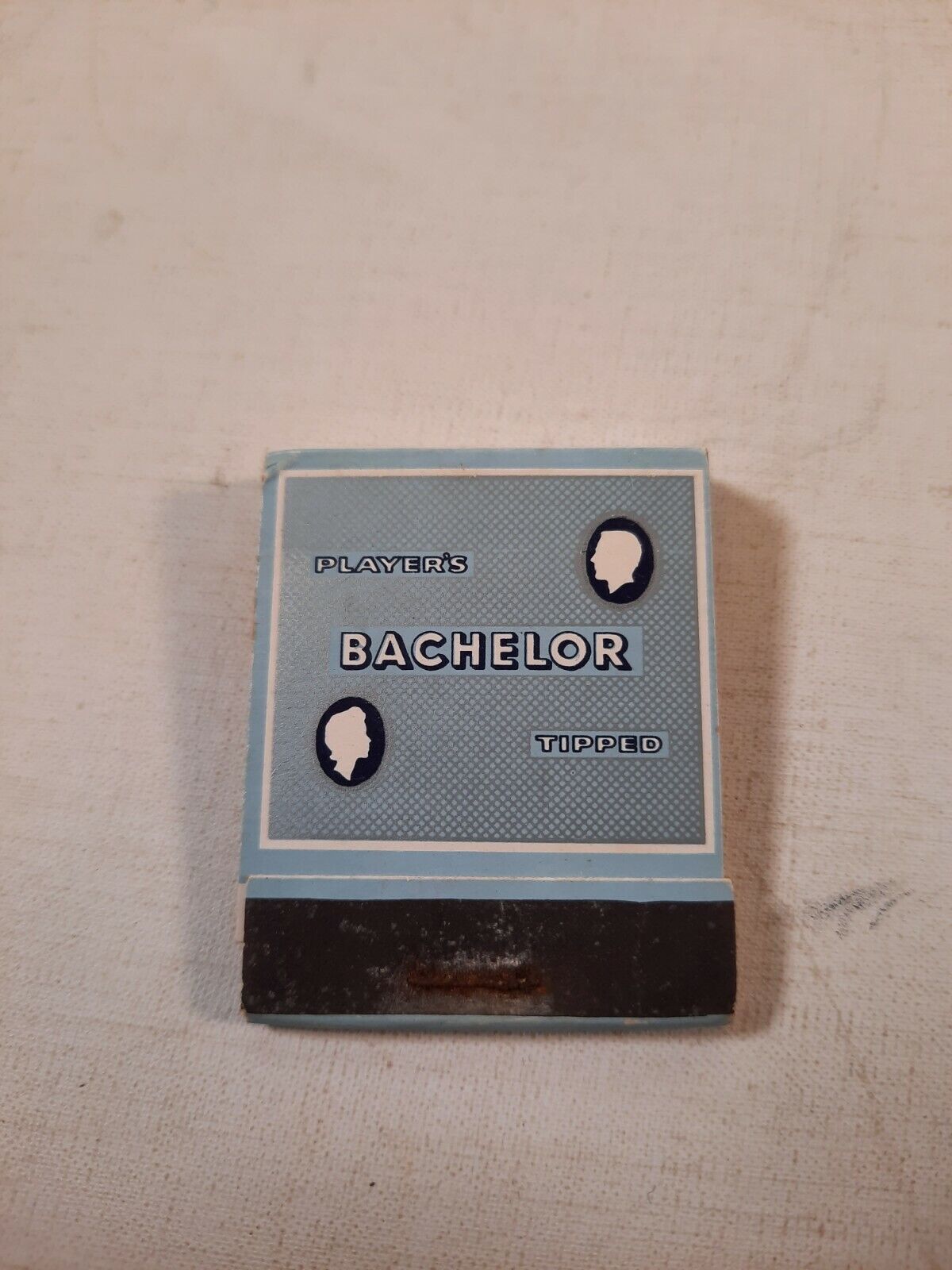 Vtg players bachelor tipped matchbook full .feature matches 