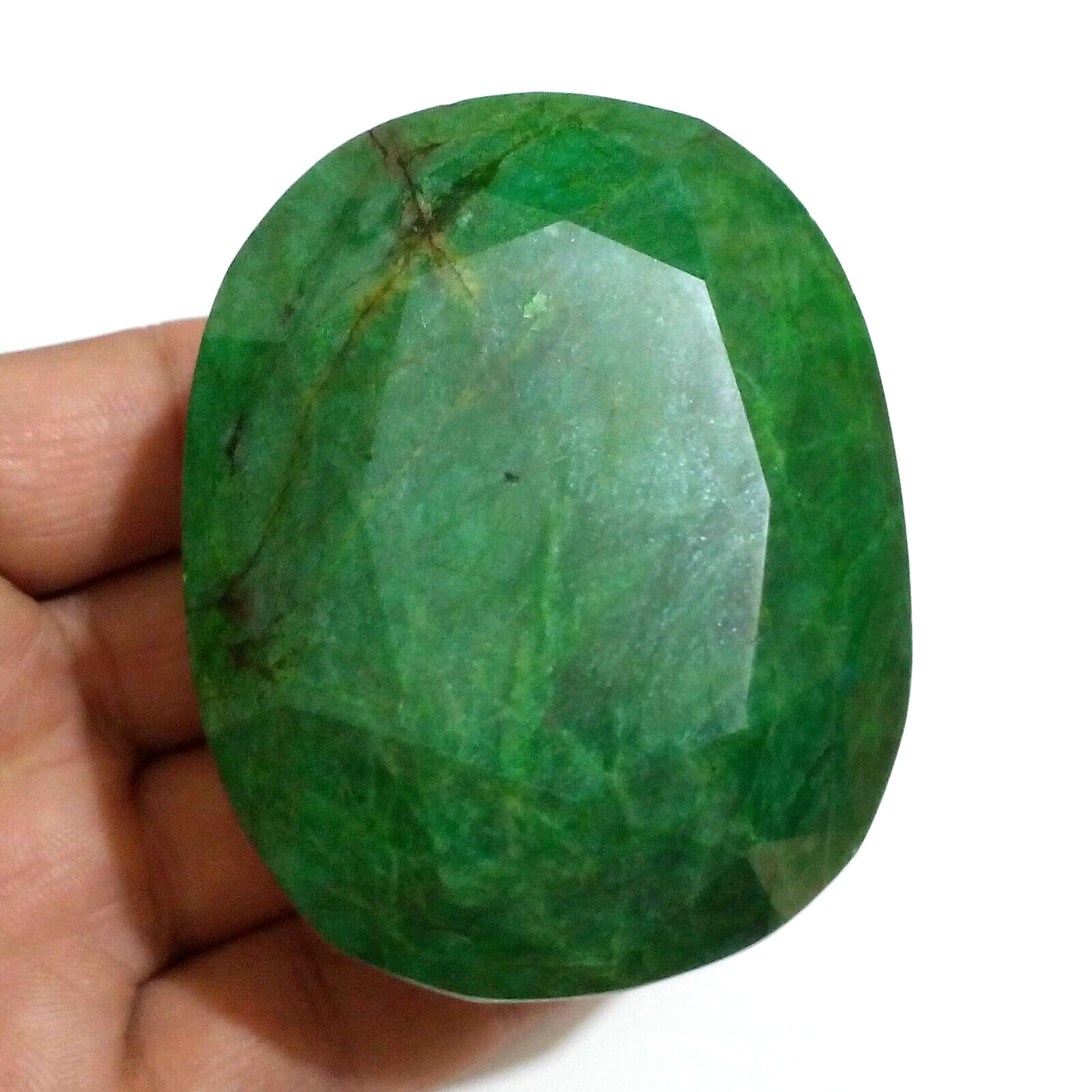 Excellent Brazilian Emerald Big Size Faceted Oval Shape 1500 Crt Loose Gemstone