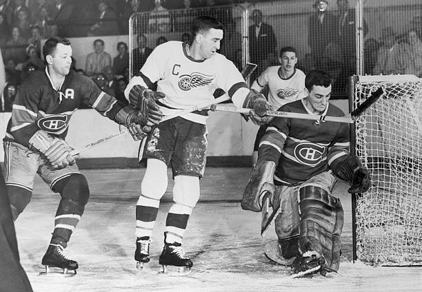 Jacques Plante Blocking a Shot on Goal 1955 Old Photo - Red Wings Rout Canadiens