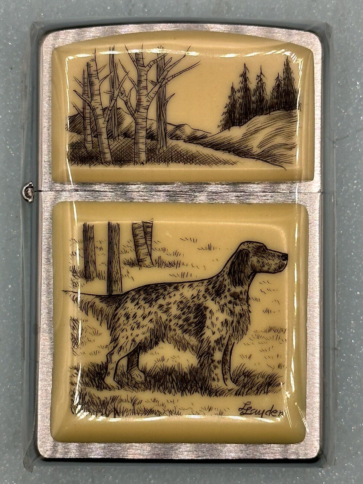 Vintage 2005 Scrimshaw Hunting Dog Chrome Zippo Lighter NEW Mint Condition