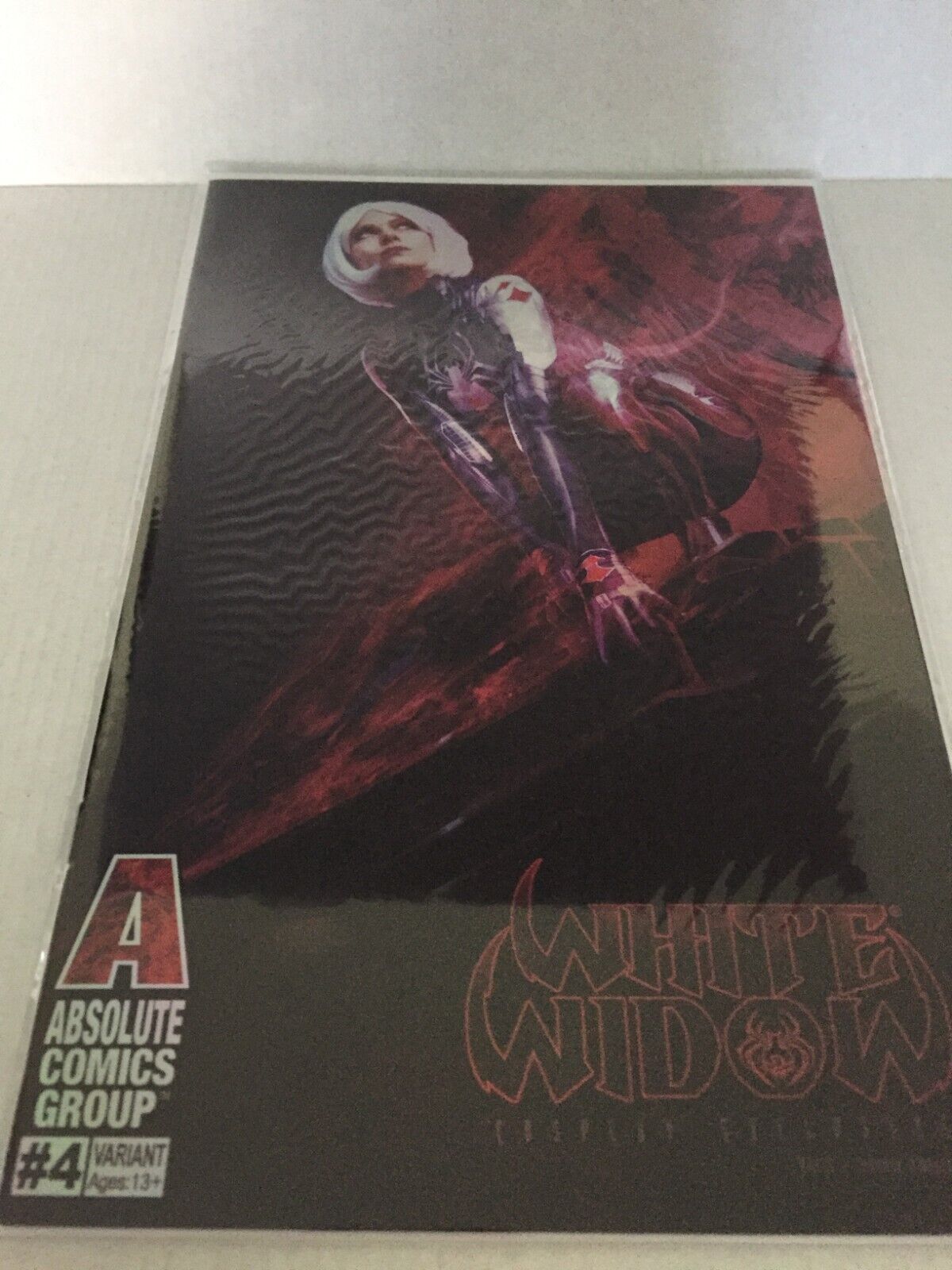 2020 Absolute Comics White Widow Kincaid Cosplay Red Foil Variant Cover #4