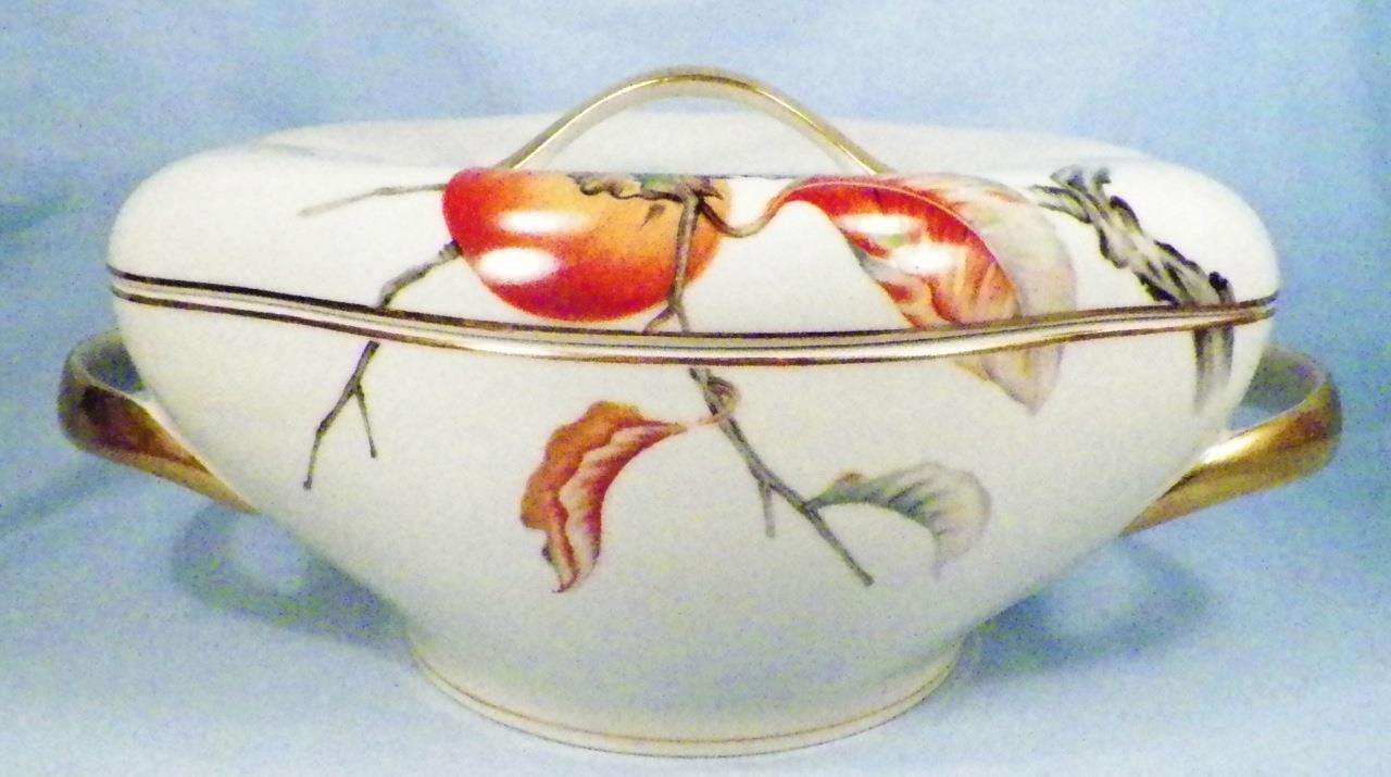 Meito China Tureen Covered Vegetable Apple Gold Occupied Japan Magnificent VTG