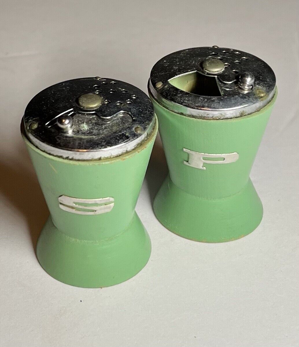 1950’s Diner Salt & Pepper Shakers Small Iconic Design Font & Color Shake & Pour