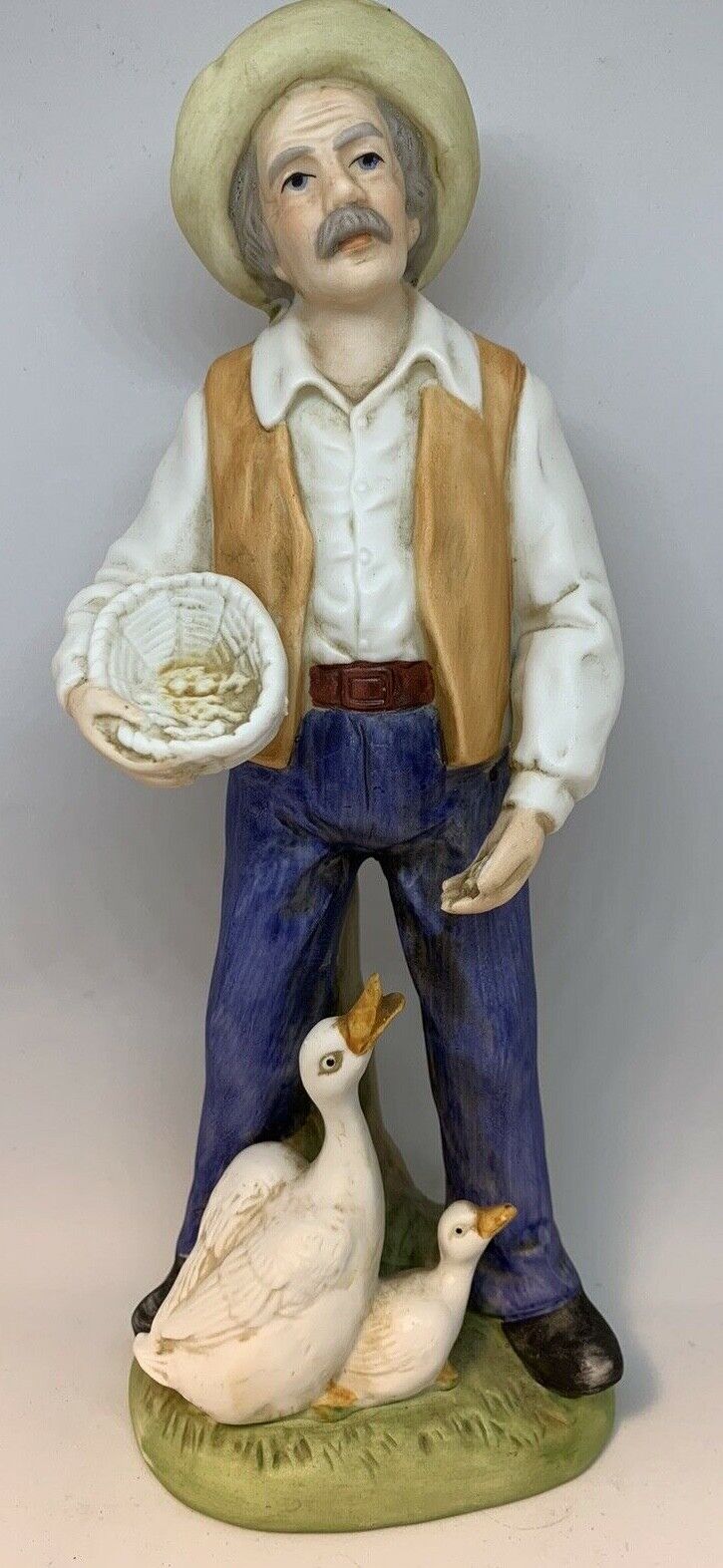 VTG Homco “Old Farm Couple” Figurine 1426 Porcelain Man Feeding Ducks 8 in tall