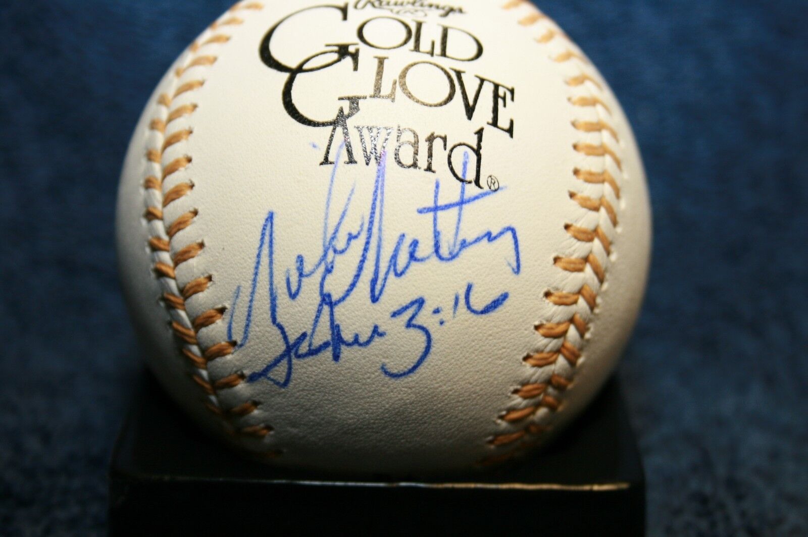 MIKE MATHENY AUTOGRAPHED SIGNED GOLD GLOVE BASEBALL ST. LOUIS CARDINALS MANAGER 