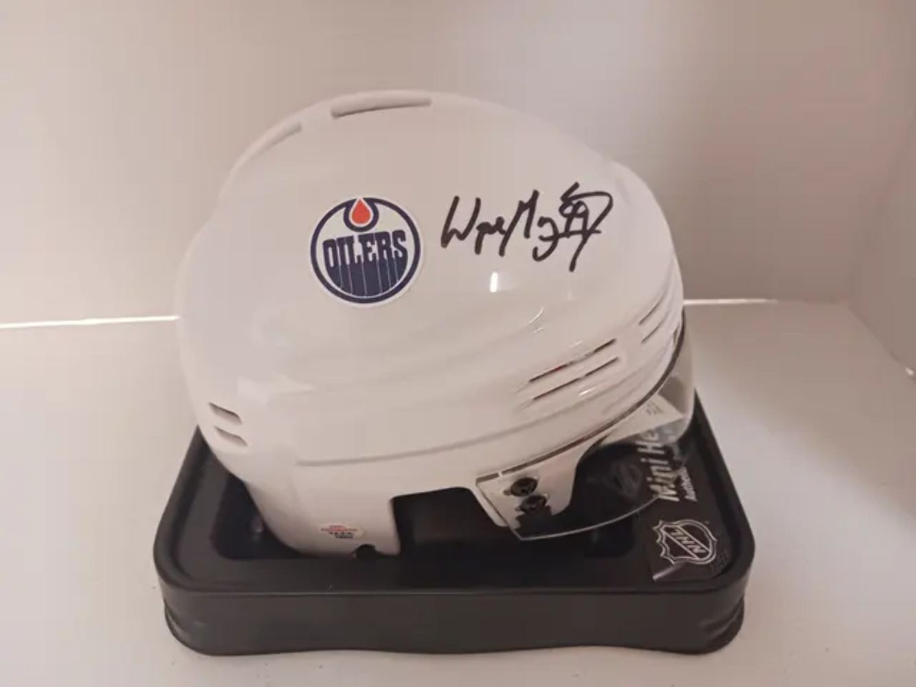 Wayne Gretzky of the Edmonton Oilers signed autographed mini hockey helmet PAAS