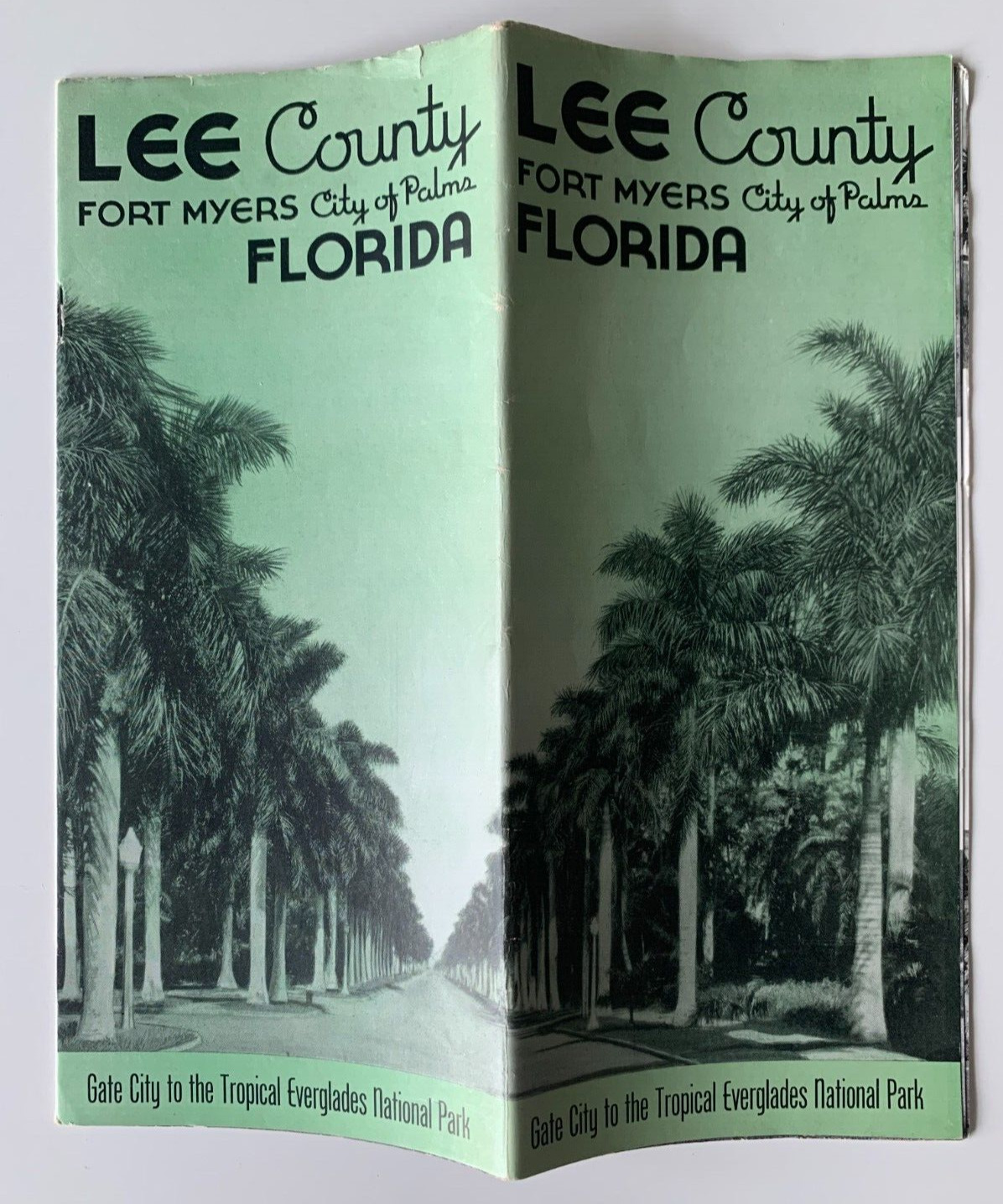 Vintage ca 1940s Everglades Lee County Fort Myers Florida Travel Brochure illust