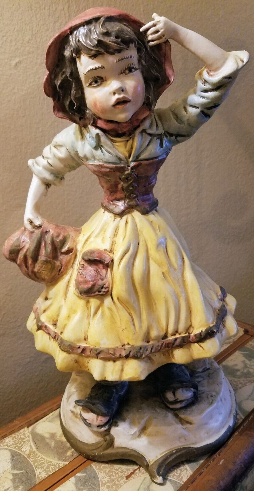 *Clearance*VINTAGE LG CAPODIMONTE Peasant/Hobo Girl Porcelain Figure ITALY 14\