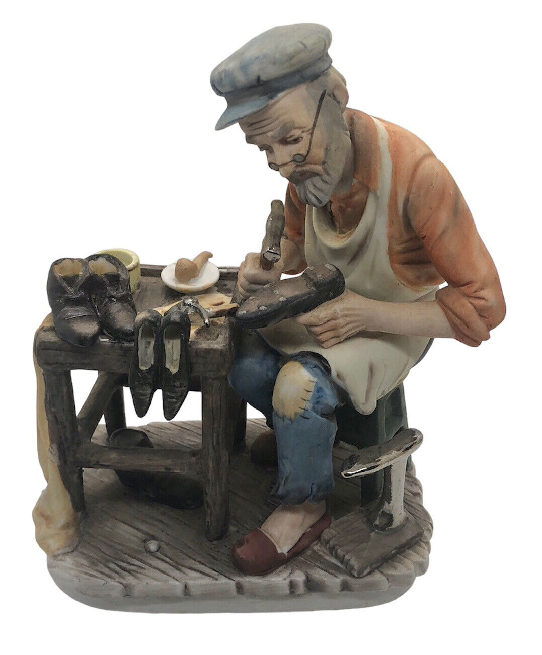 Vintage Lefton Cobbler Shoemaker Figurine 7”x5.25” Hand Painted Matte 4713 Japan