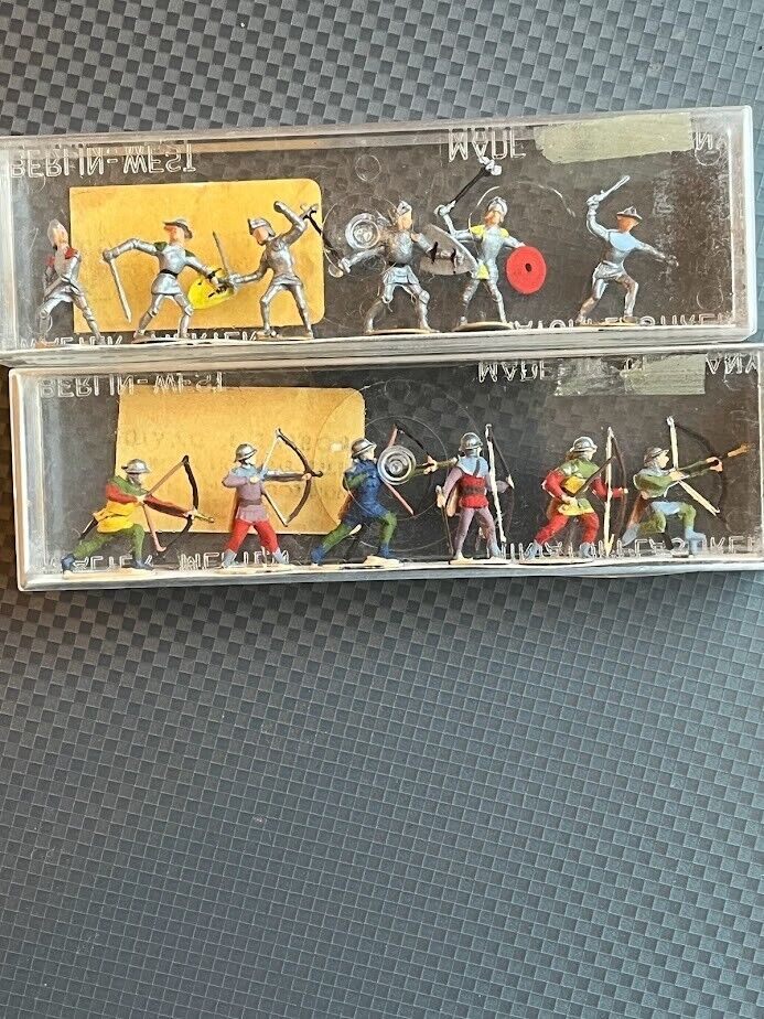 Walter Merten Miniature Plastiken Figurines Knights - Germany - Box 2013 & 2014