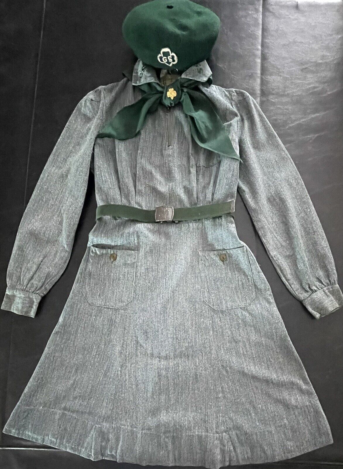 VERY RARE 1937 Vintage GIRL SCOUT INTERMEDIATE UNIFORM-GREEN TRIANGILAR TIE-HAT