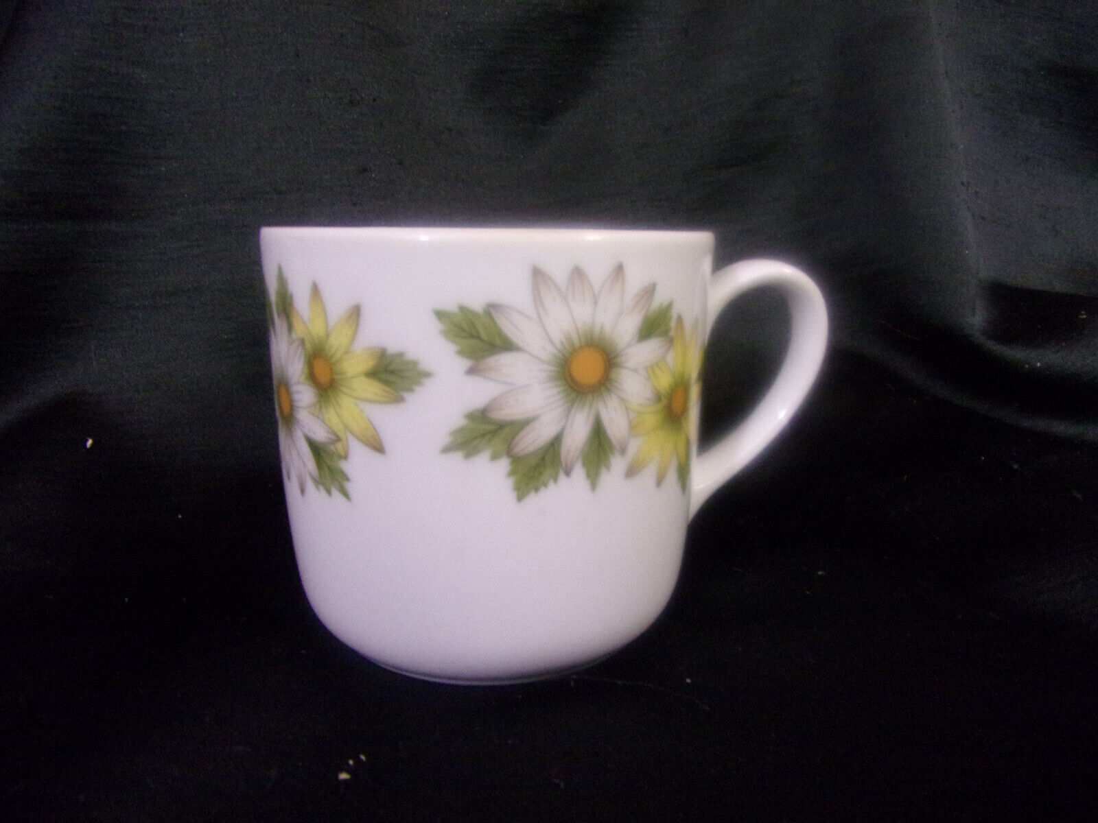 Noritake  Cook n Serve Vintage Daisy Marguerite 6730 Coffee Cup Mug