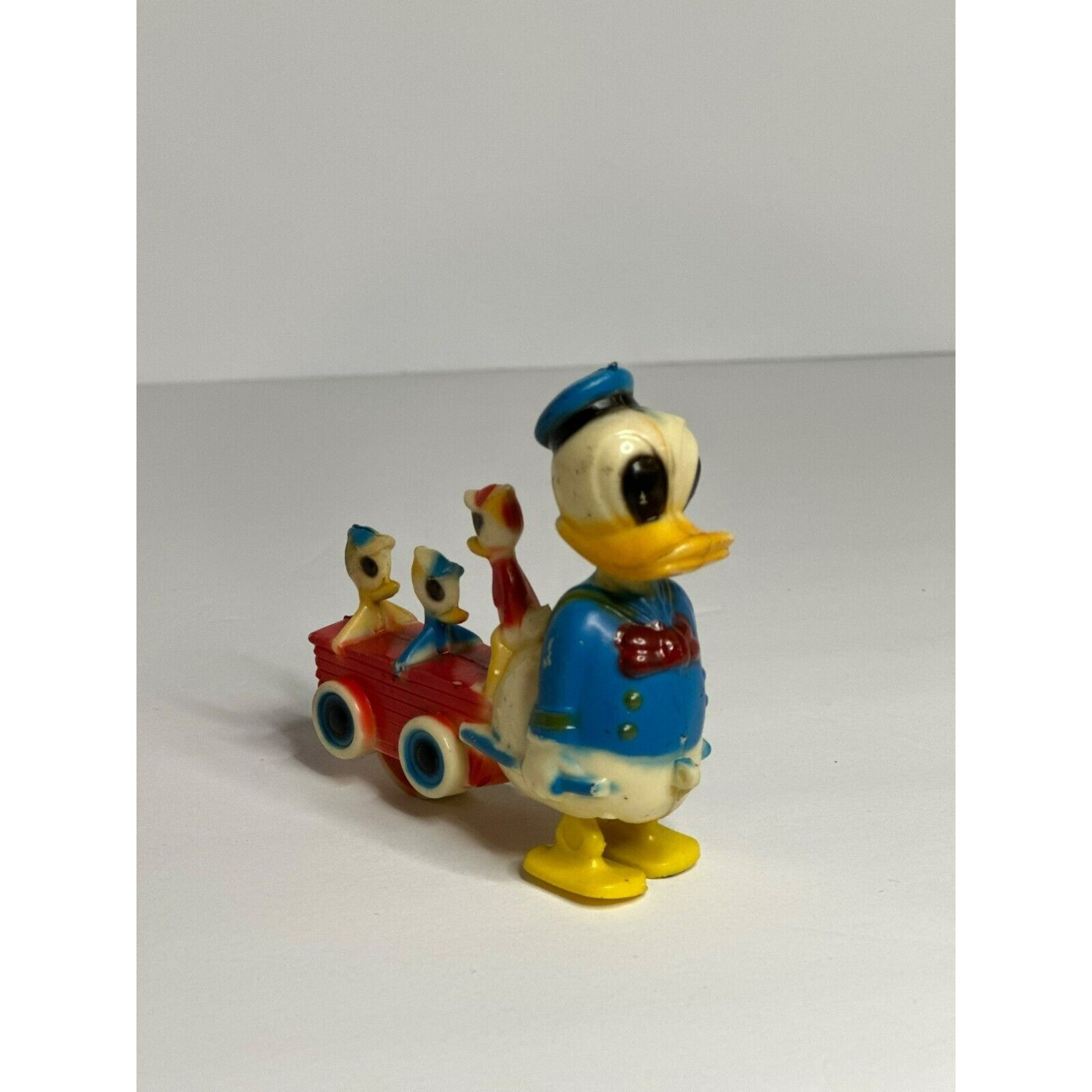 VTG Walt Disney Donald Duck Ramp Walker Pulley Huey Louie & Dewey Toys Fun Retro