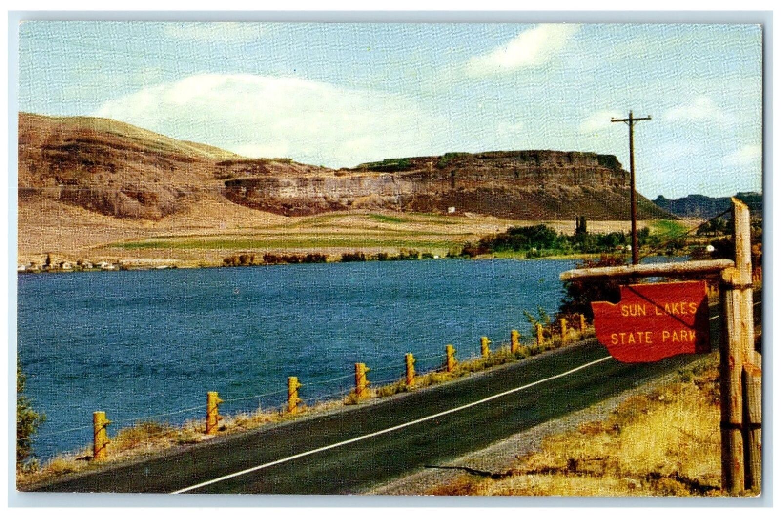 c1950\'s Sun Lake State Park Road Hills Mountain Washington WA Vintage Postcard