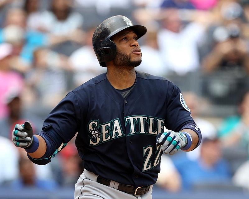 Robinson-Cano-homers8X10 PHOTO PICTURE 22050701822