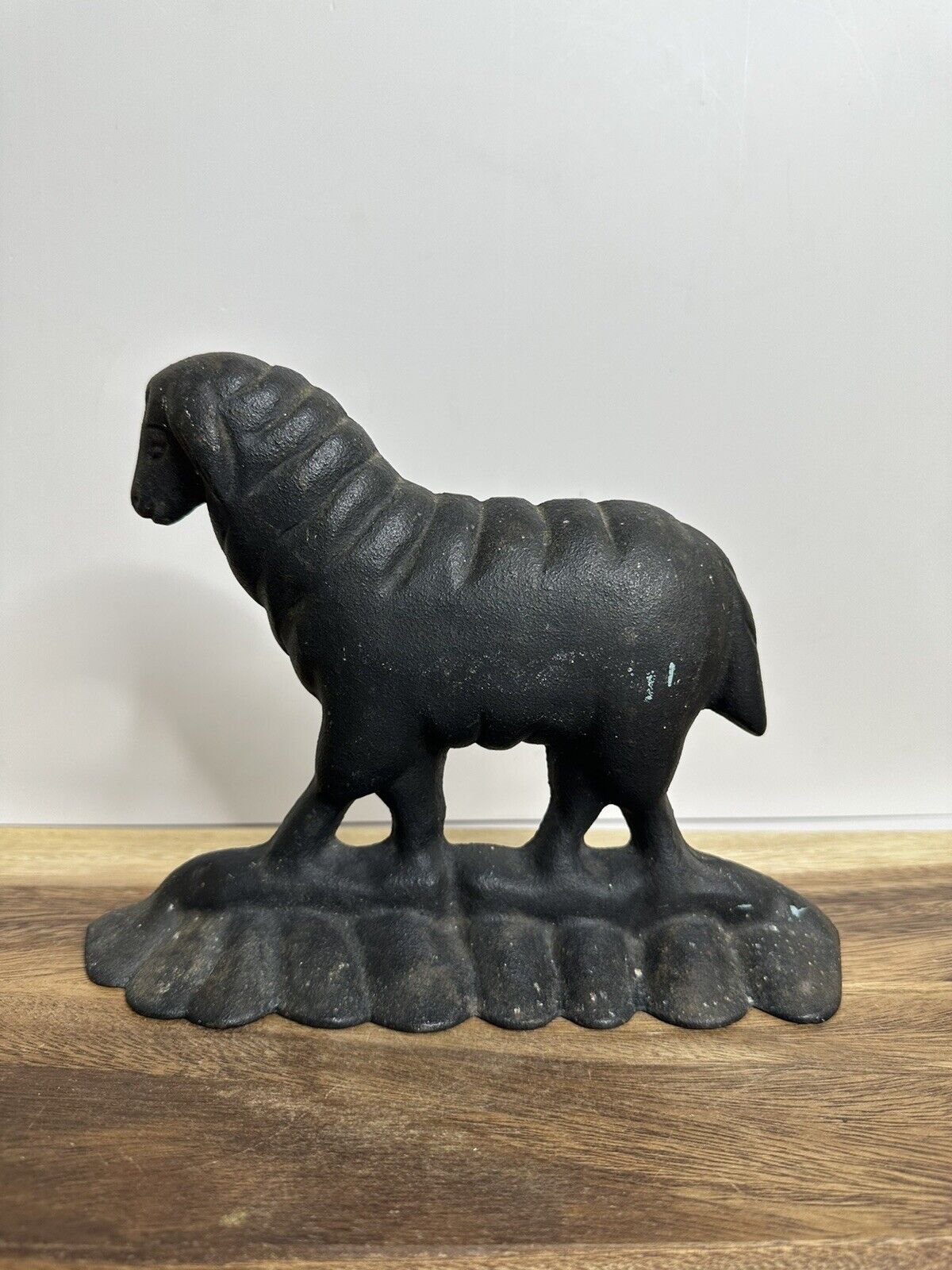 Vintage Cast Iron Sheep Doorstop  (Weighs  4 Pounds)