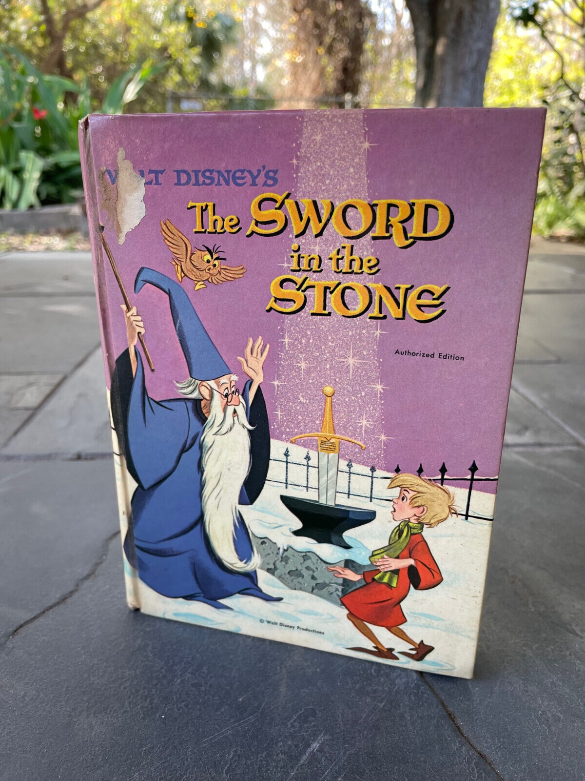 THE SWORD IN THE STONE BOOK 1963 AUTHORIZED EDITION WHITMAN WALT DISNEY
