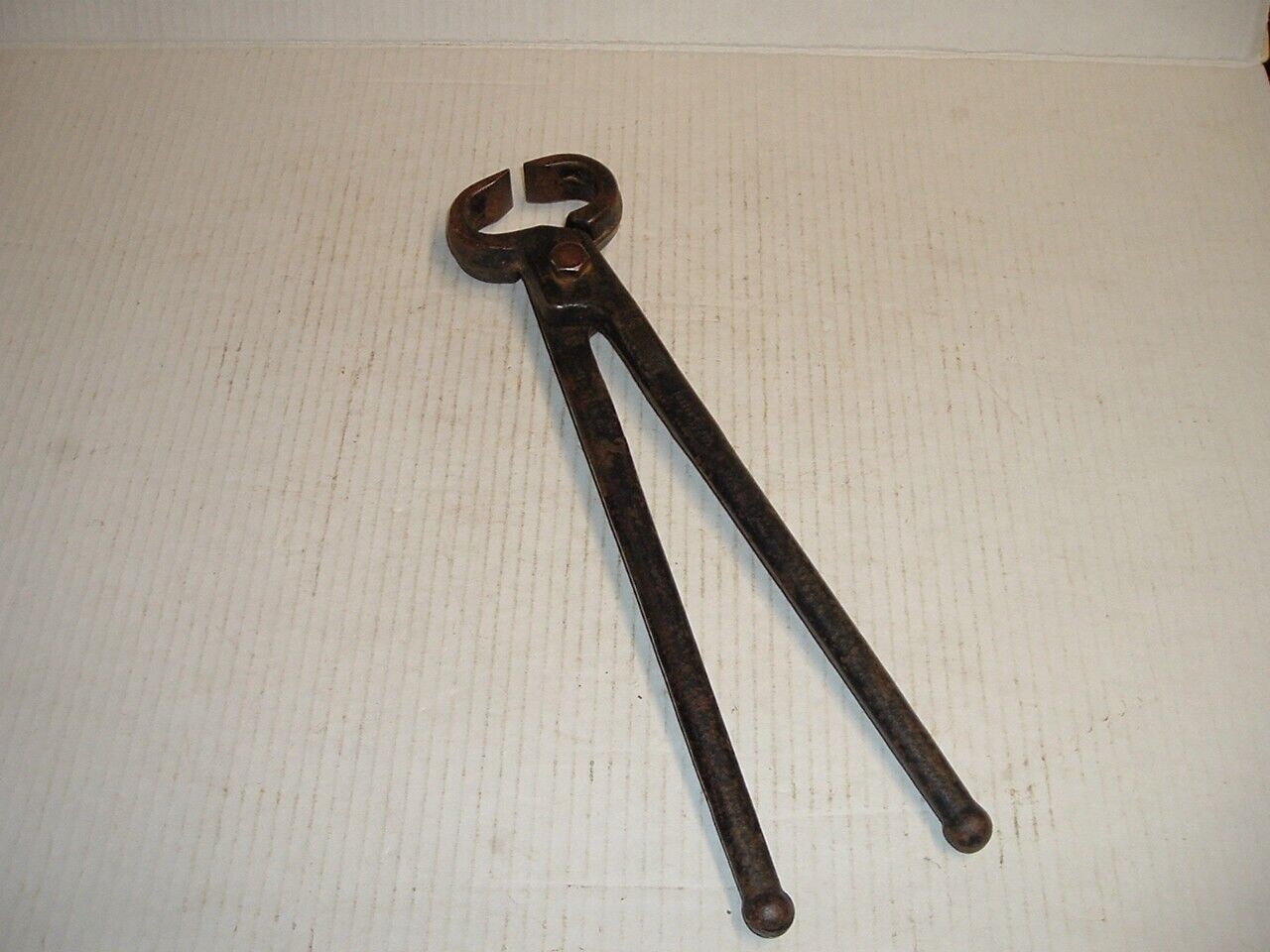 Vintage Heller Blacksmith Nippers Farrier Tool 14\