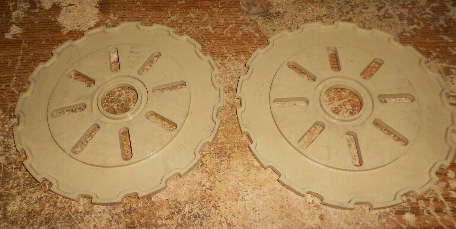2-lot international C10-16 lustran tan planter plates in good shape used