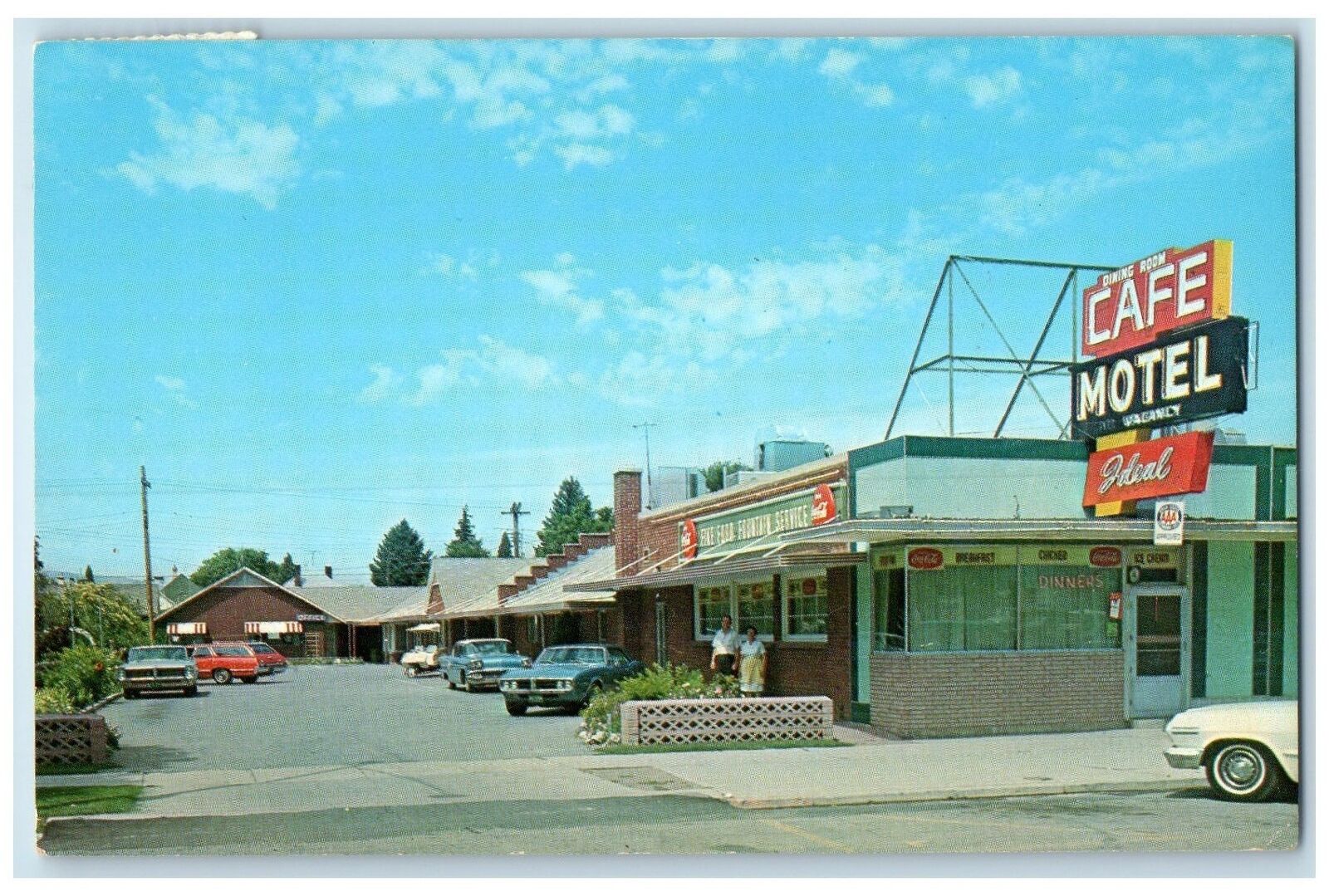 1968 Ideal Motel & Cafe Restaurant Classic Cars View Spanish Fork Utah Postcard