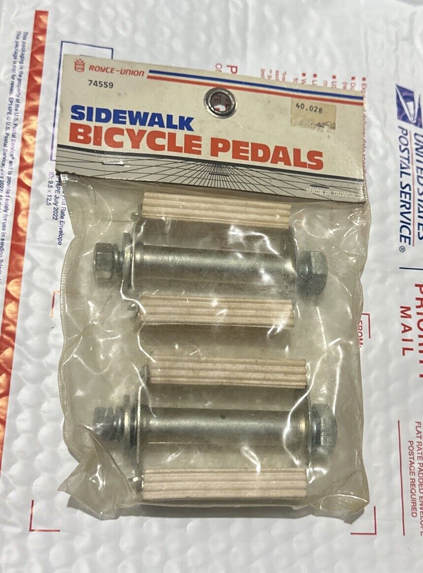  Vintage WALD Bicycle Tricycle Pedals With Reflectors Nos Pair