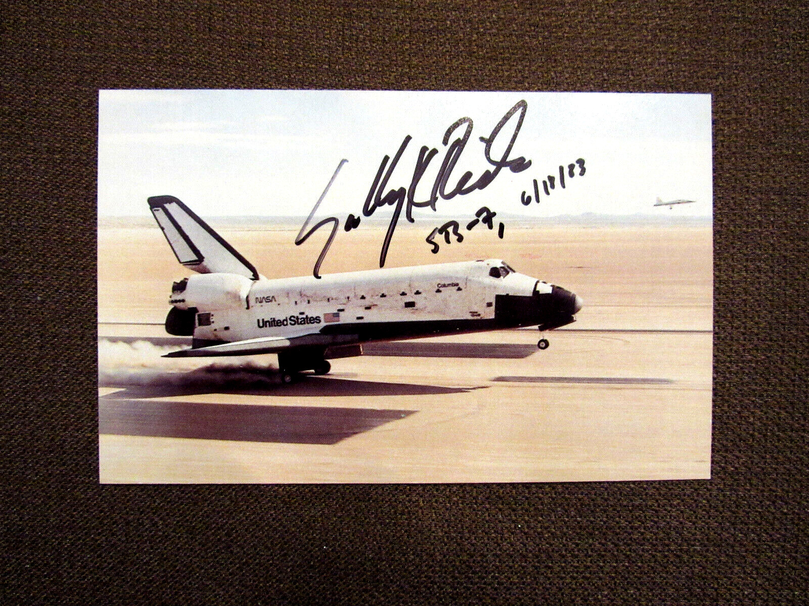 SALLY RIDE STS-7 NASA ASTRONAUT SIGNED AUTO VINTAGE COLOR POSTCARD JSA BEAUTY