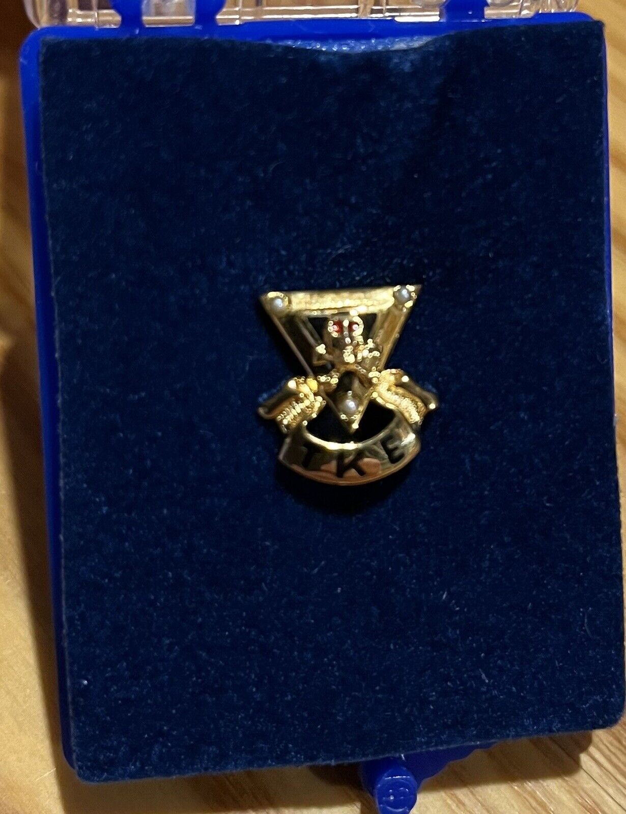 Tau Kappa Epsilon Fraternity Badge, Replacement
