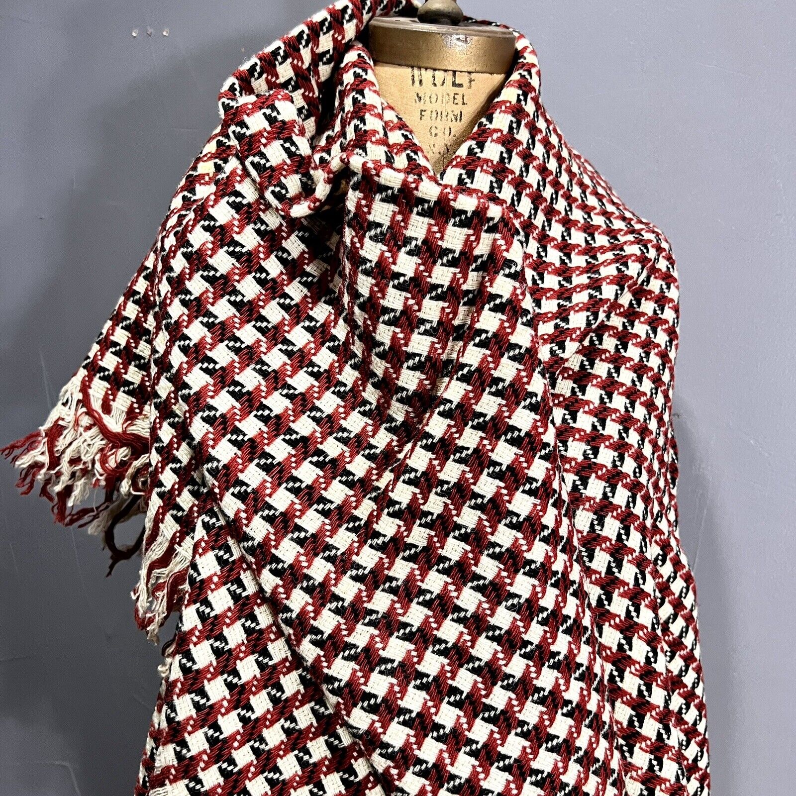 NOS  vintage Mohnton Woolen Mills Wool plaid wool camp blanket shawl 72\