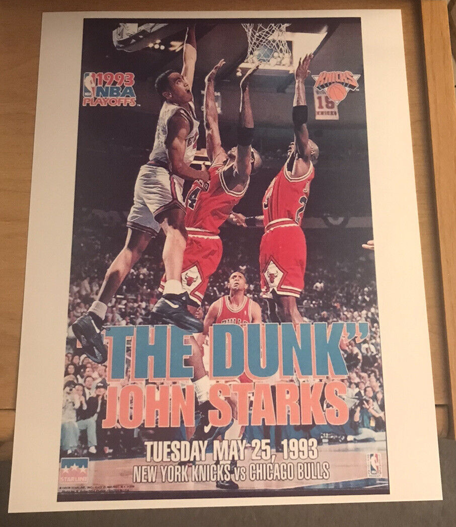 1993 NBA PLAYOFFS JOHN STARKS KNICKS DUNKS ON BULLS 8.5x11 GLOSSY REPRINT POSTER