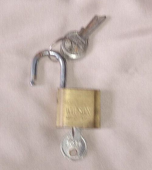 Vintage Wilson Lock with 3 Keys series 1010