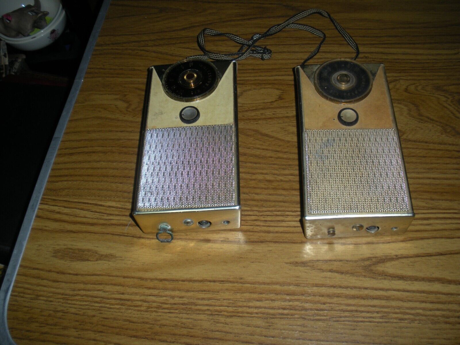 TWO VINTAGE GE TRANSISTORS RADIOS 1958 #P-765B ONE WORKING ONE FOR PARTS.