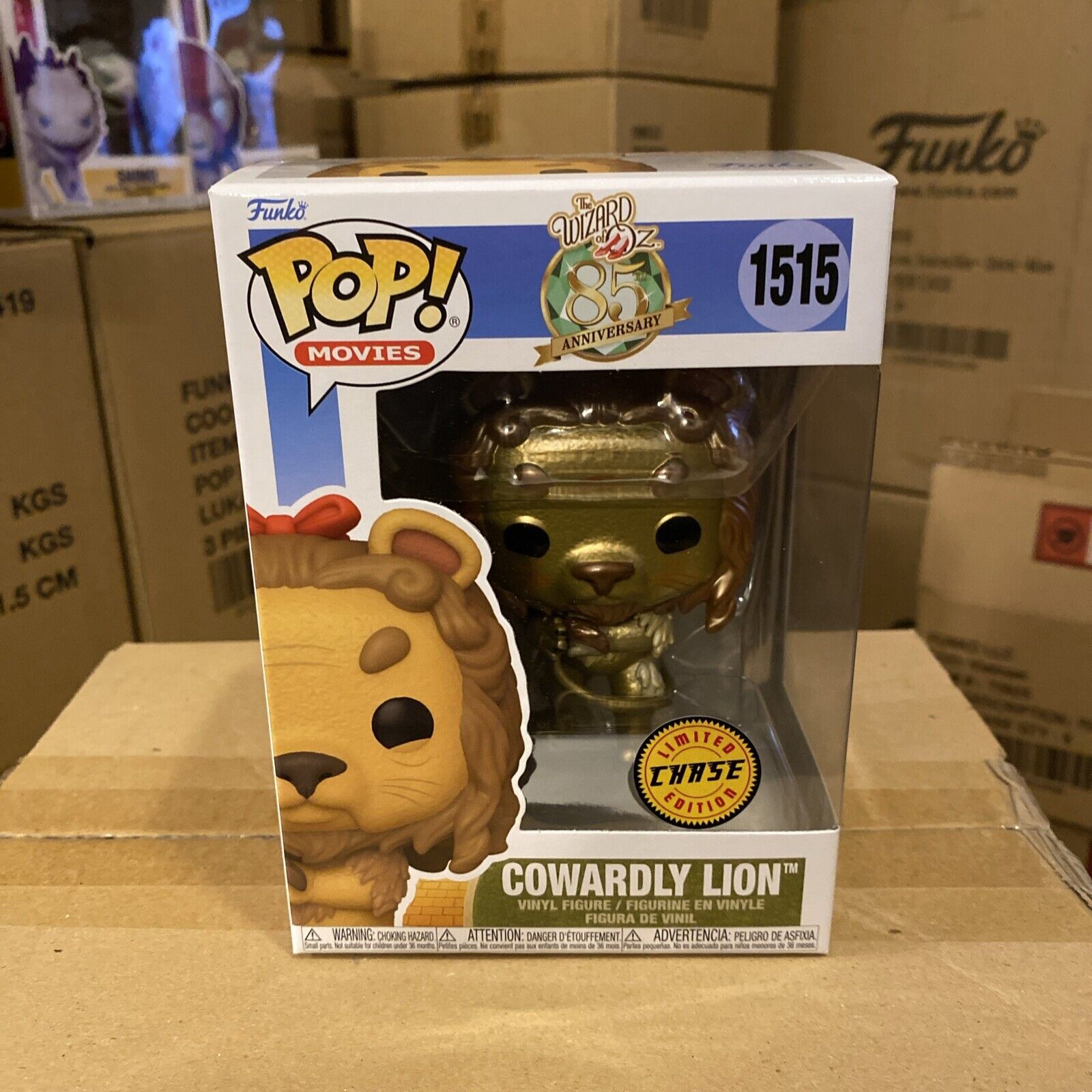 Funko POP Movies: The Wizard of Oz 85th Anniversary - Cowardly Lion (CHASE) #15