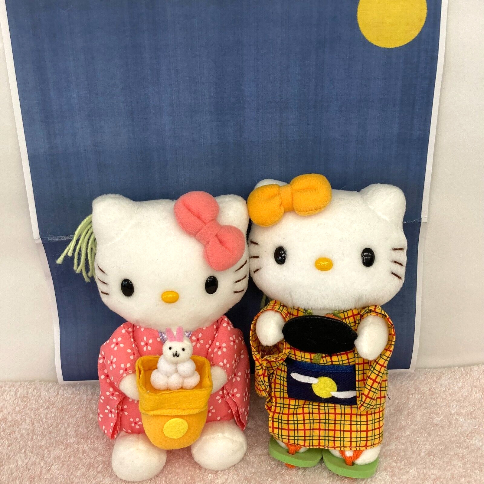 Japan Vintage 2002 Hello Kitty Mimmy White Moon-Viewing Party 8\