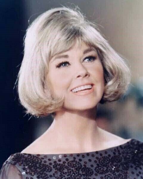 Doris Day beautiful smiling pose in sequined dress circa 1967 4x6 photo