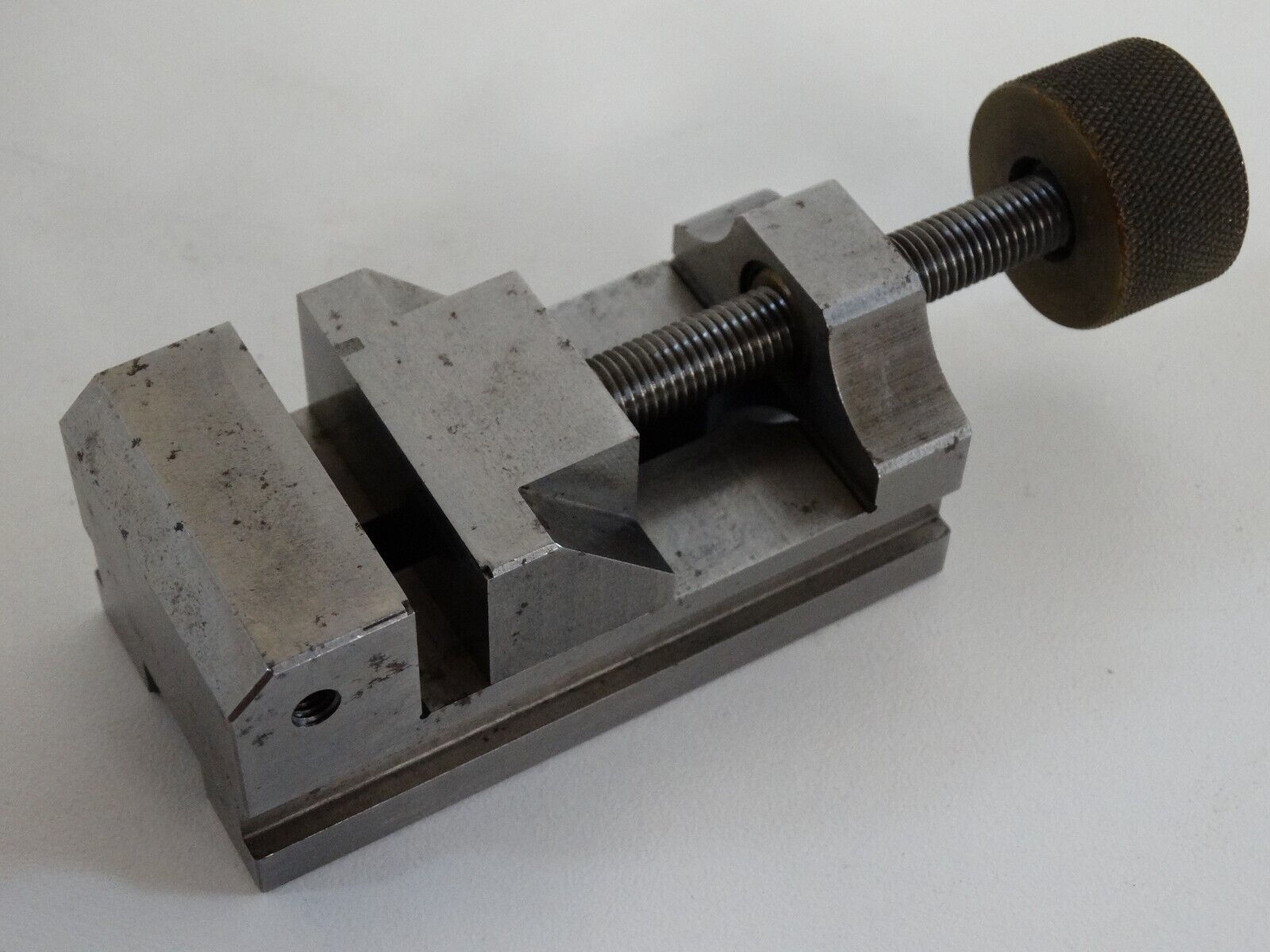 toolmaker made machinist grinding screw vise 3 x 1 5/16 x 1 7/16 opens 1 1/8 in.