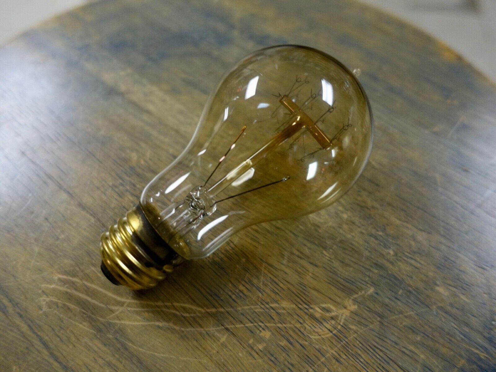 Edison Globe Light Bulb, 25 watt Quad Loop Filament Vintage Reproduction A19