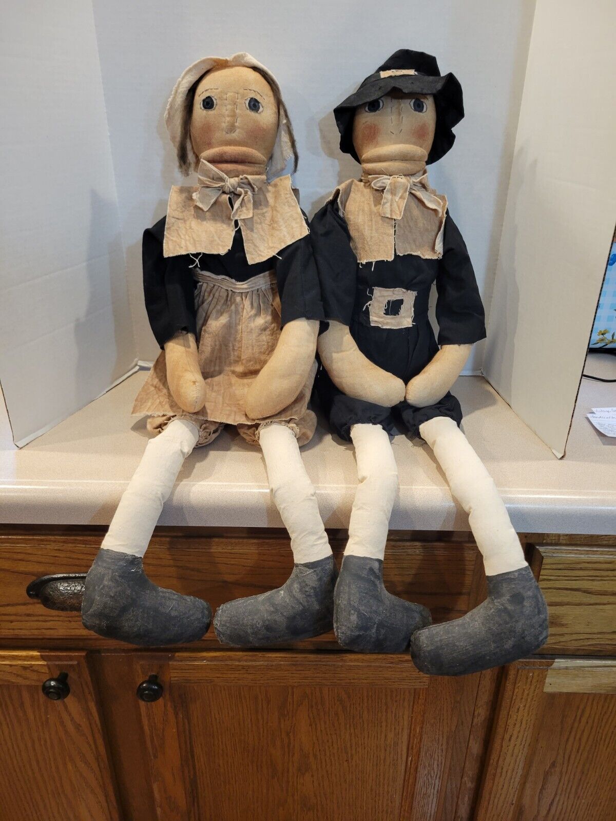 Handcrafted Primitive Looking Pilgrim Doll Set