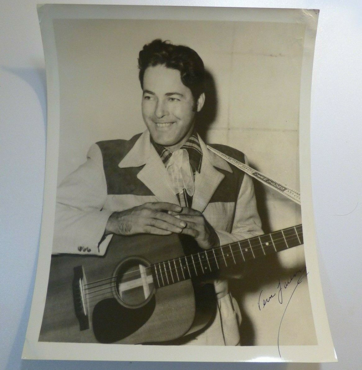 Rare VINTAGE VERN YOUNG Hand Signed AUTOGRAPH Country Western PHOTO