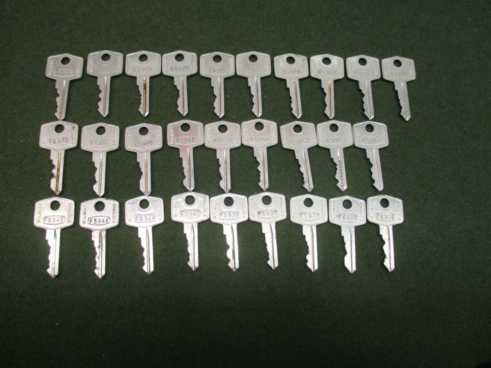  WILMOT BREEDEN UNION KEYS MADE IN ENGLAND LISTING IS FOR 1 KEY CHOICE NOS OEM