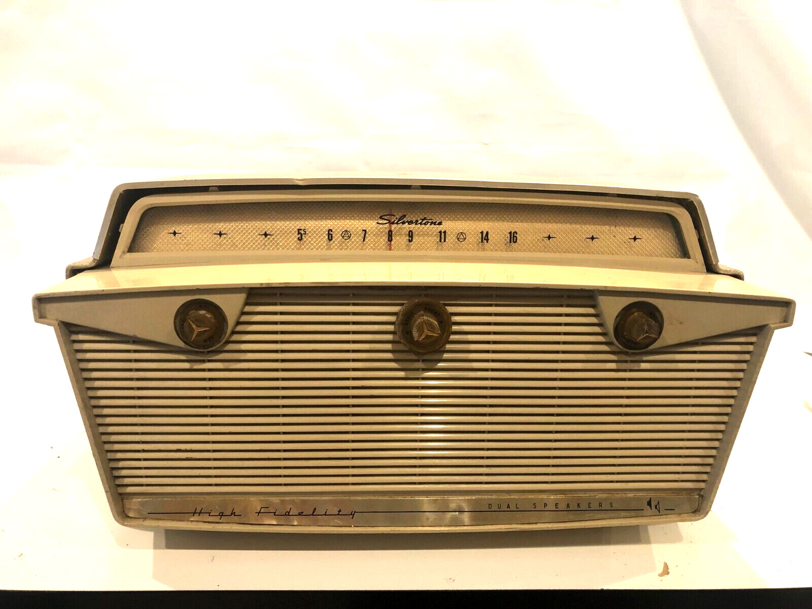 Silvertone 1959 Radio Record Player Model 9043